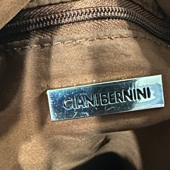 Giani Bernini brown distressed leather multi compartment crossbody purse - Picture 8 of 12